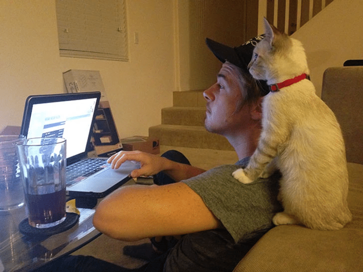 20 Pets Mirroring Their Humans in the Cutest Way
